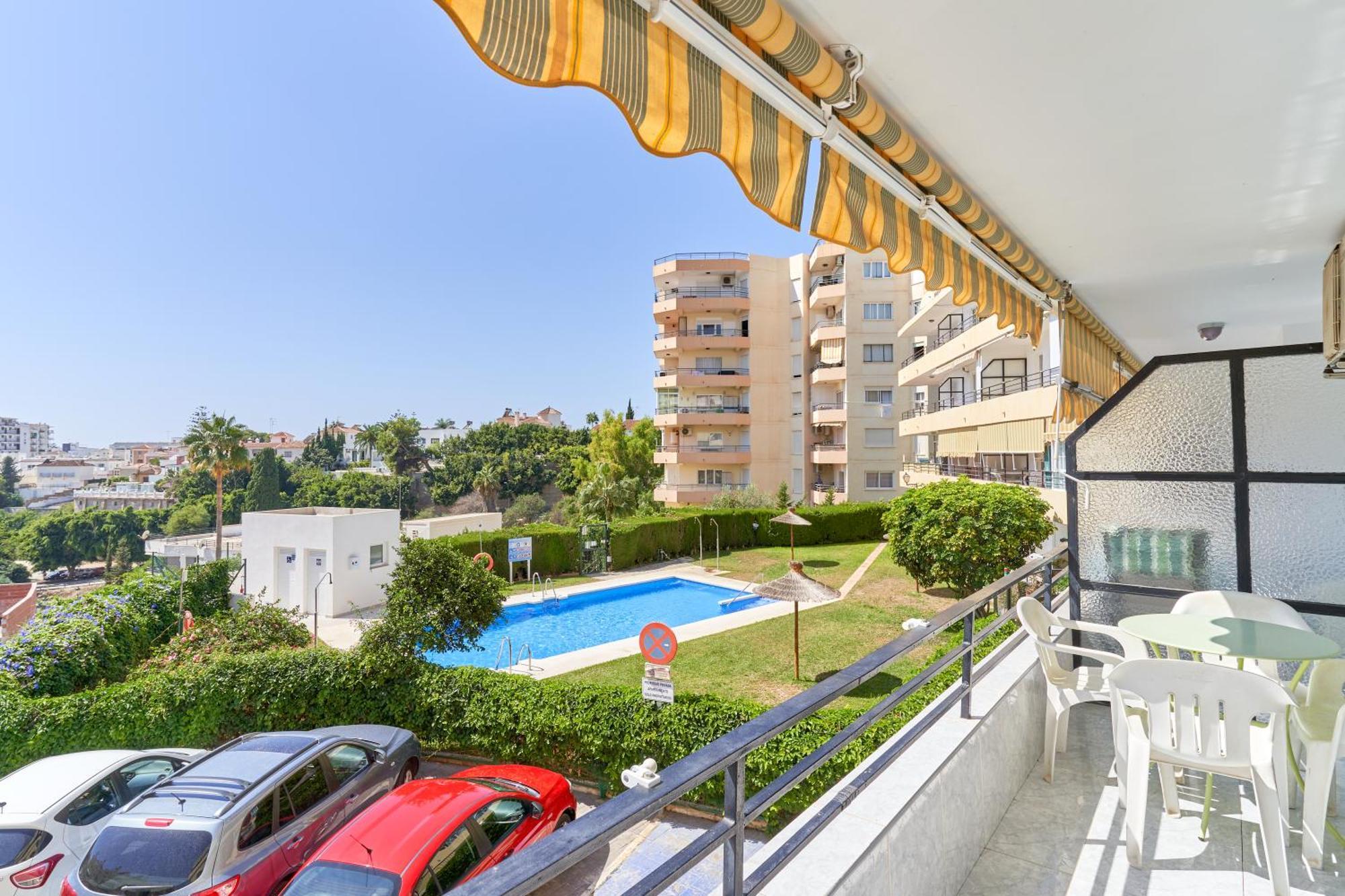 Hawaii 1St Floor Burriana, Nerja Apartment Exterior photo