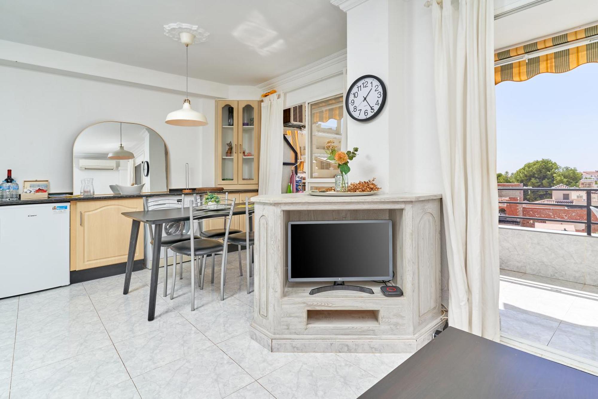 Hawaii 1St Floor Burriana, Nerja Apartment Exterior photo