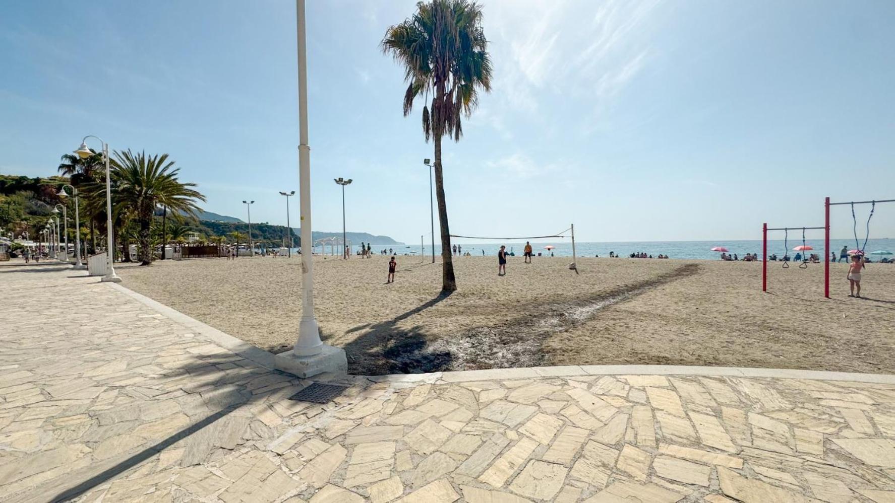 Hawaii 1St Floor Burriana, Nerja Apartment Exterior photo